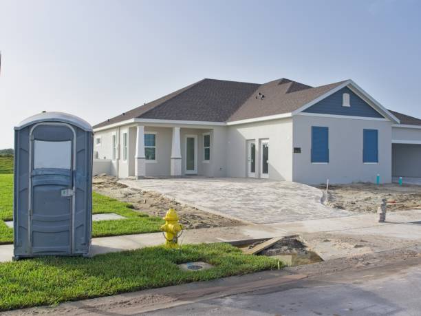 Portable Toilet Options We Offer in Sterling City, TX